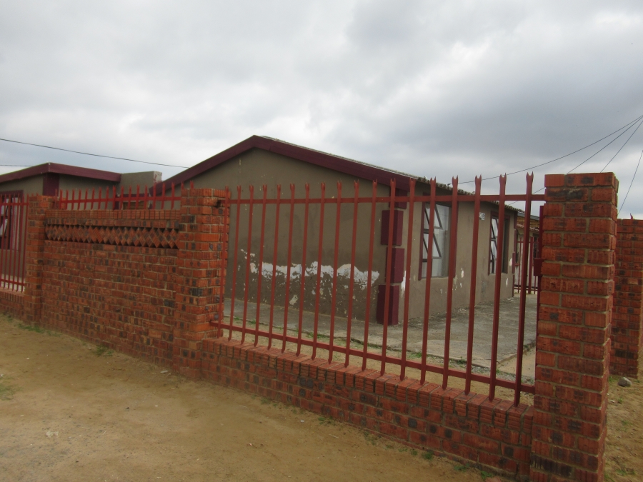 4 Bedroom Property for Sale in Odendaalsrus Rural Free State